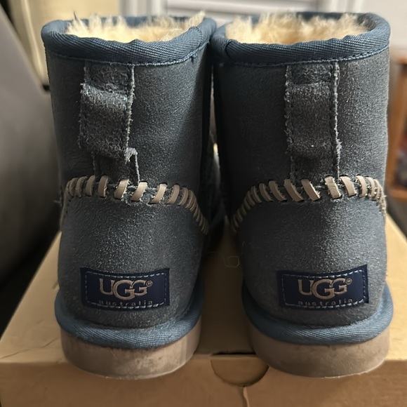 Ugg Classic Mini Boots - Picture 3 of 11